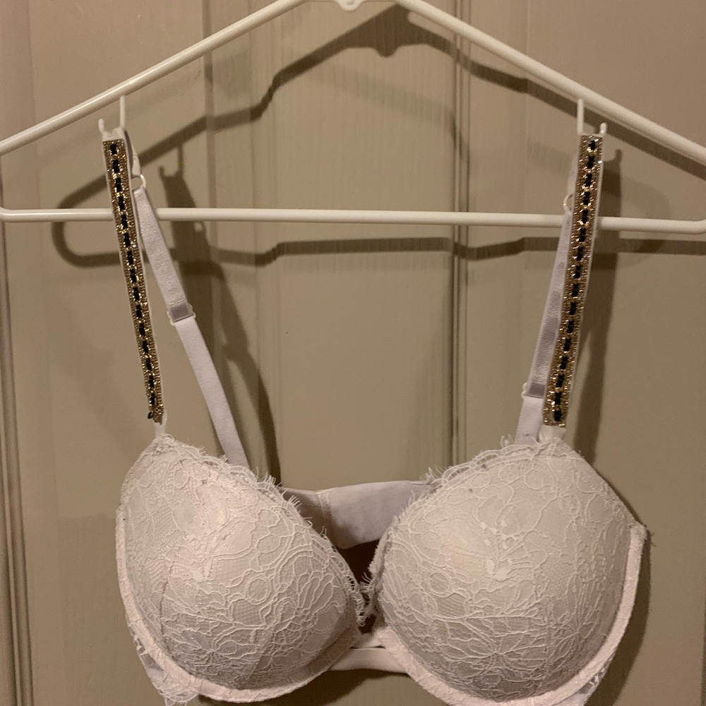 Victoria Secret Bra 32dd/E70.